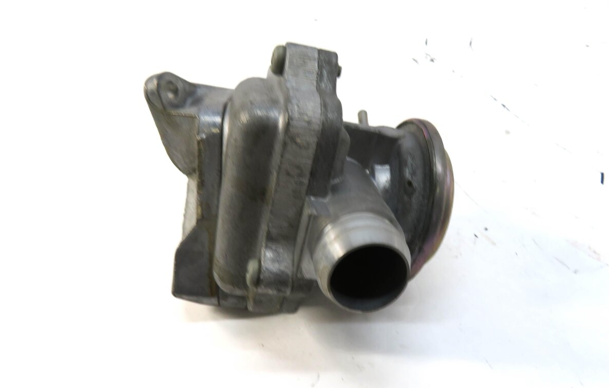 Thumbnail 6: 07 MERCEDES S550 (W221) 5.5L M273 ENGINE SECONDARY AIR INJECTION CHECK VALVE SET