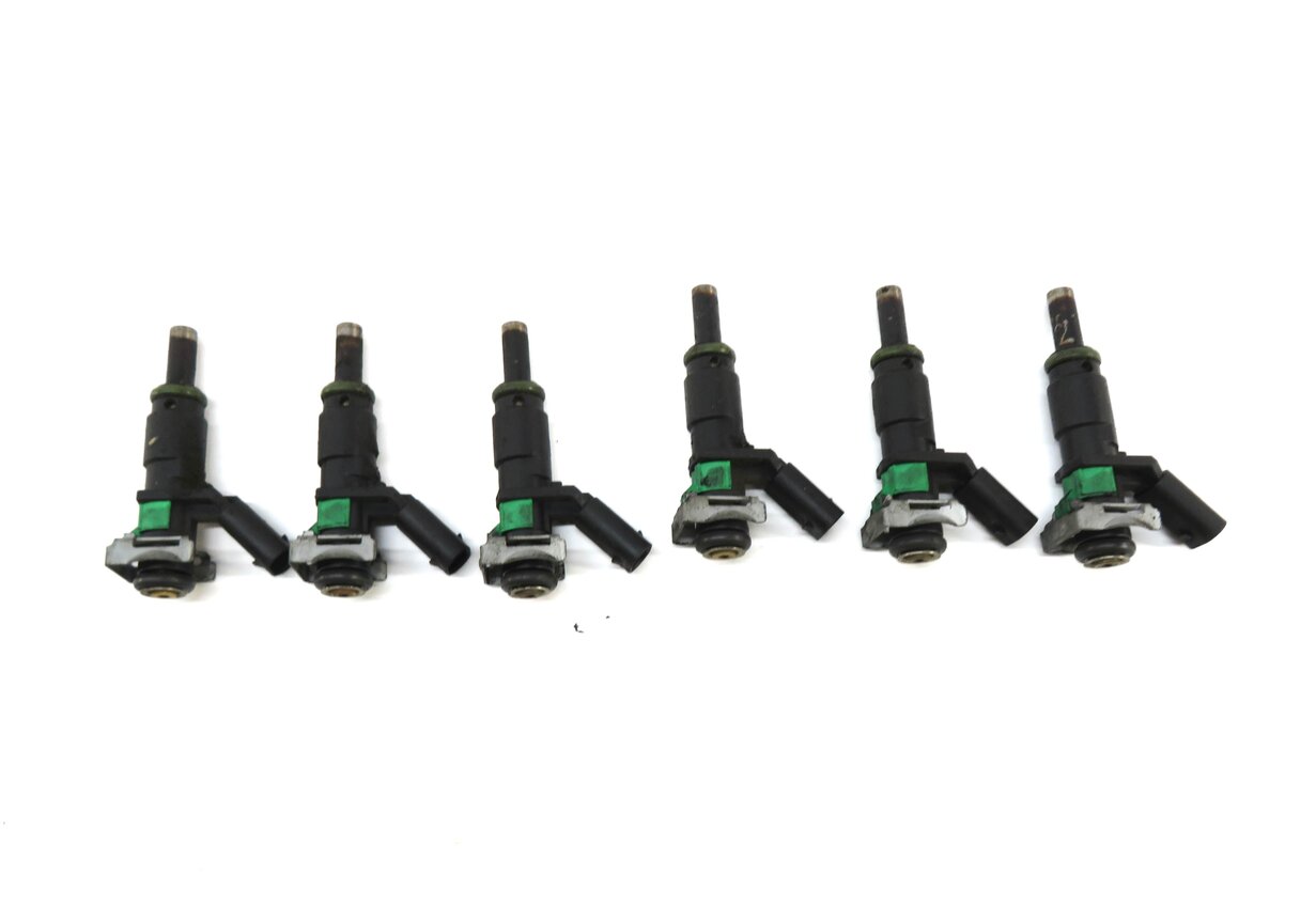 Thumbnail 2: 10-13 MERCEDES C300 C350 E350 GLK S400 (W204 W211 W221 X204) FUEL INJECTOR SET