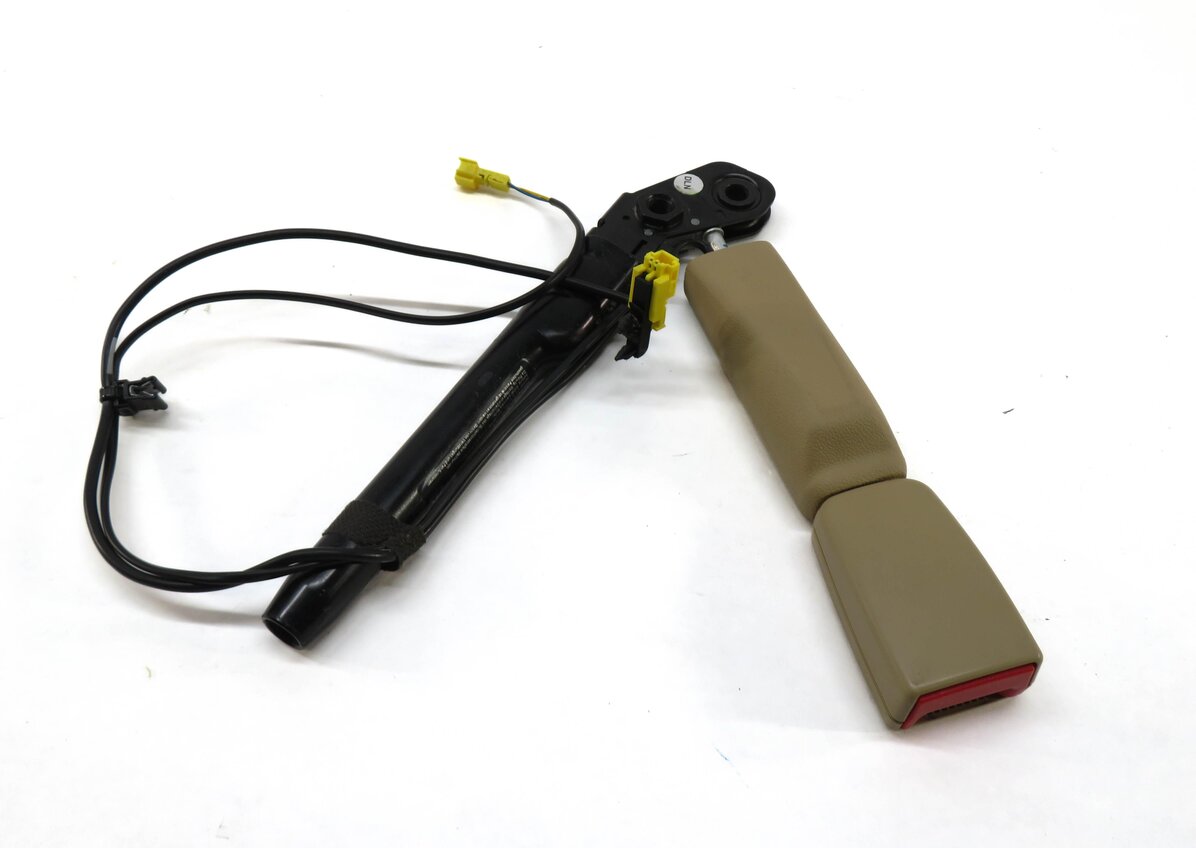 08-14 MERCEDES S CL CLASS W221 C216 LEFT FRONT DRIVER SEATBELT RECEIVER (BEIGE)