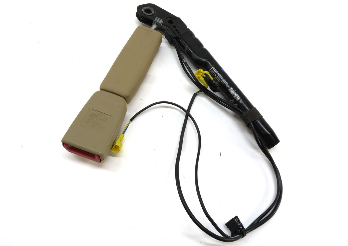 Thumbnail 3: 08-14 MERCEDES S CL CLASS W221 C216 LEFT FRONT DRIVER SEATBELT RECEIVER (BEIGE)