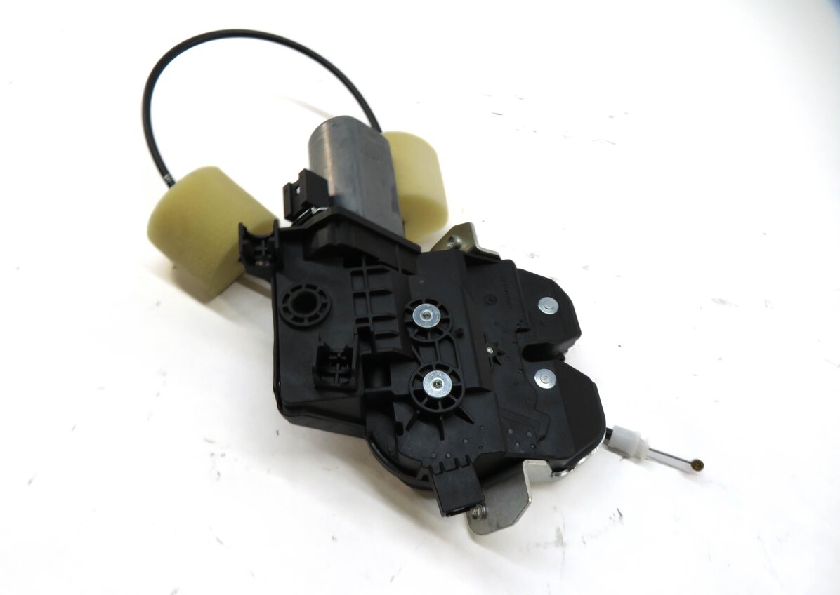 2010 MERCEDES S400 (W221) REAR TRUNK LOCK LATCH ACTUATOR MOTOR