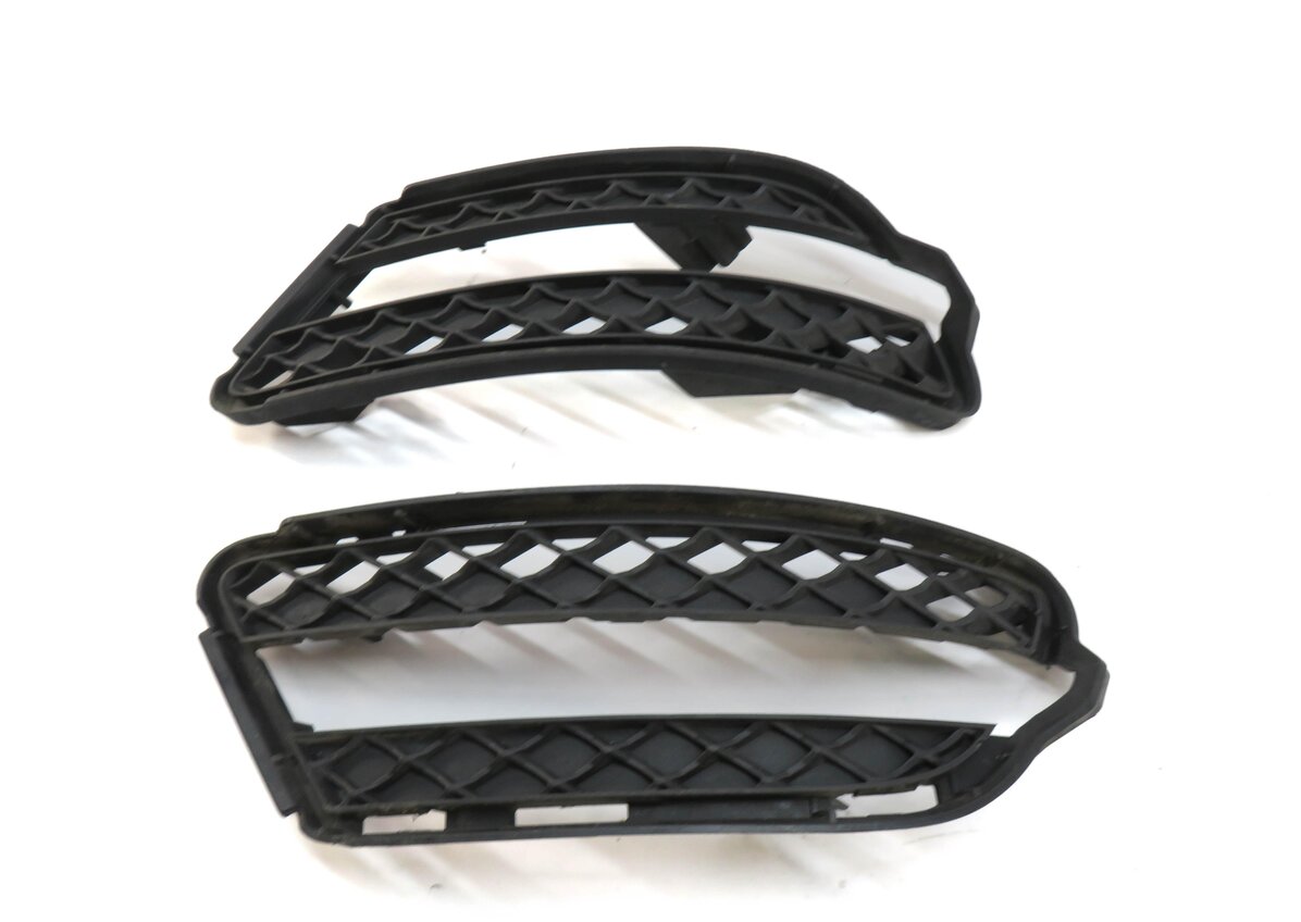 Thumbnail 2: 2010-2013 MERCEDES S-CLASS (W221) FRONT LEFT & RIGHT FOGLIGHT GRILLE TRIM SET