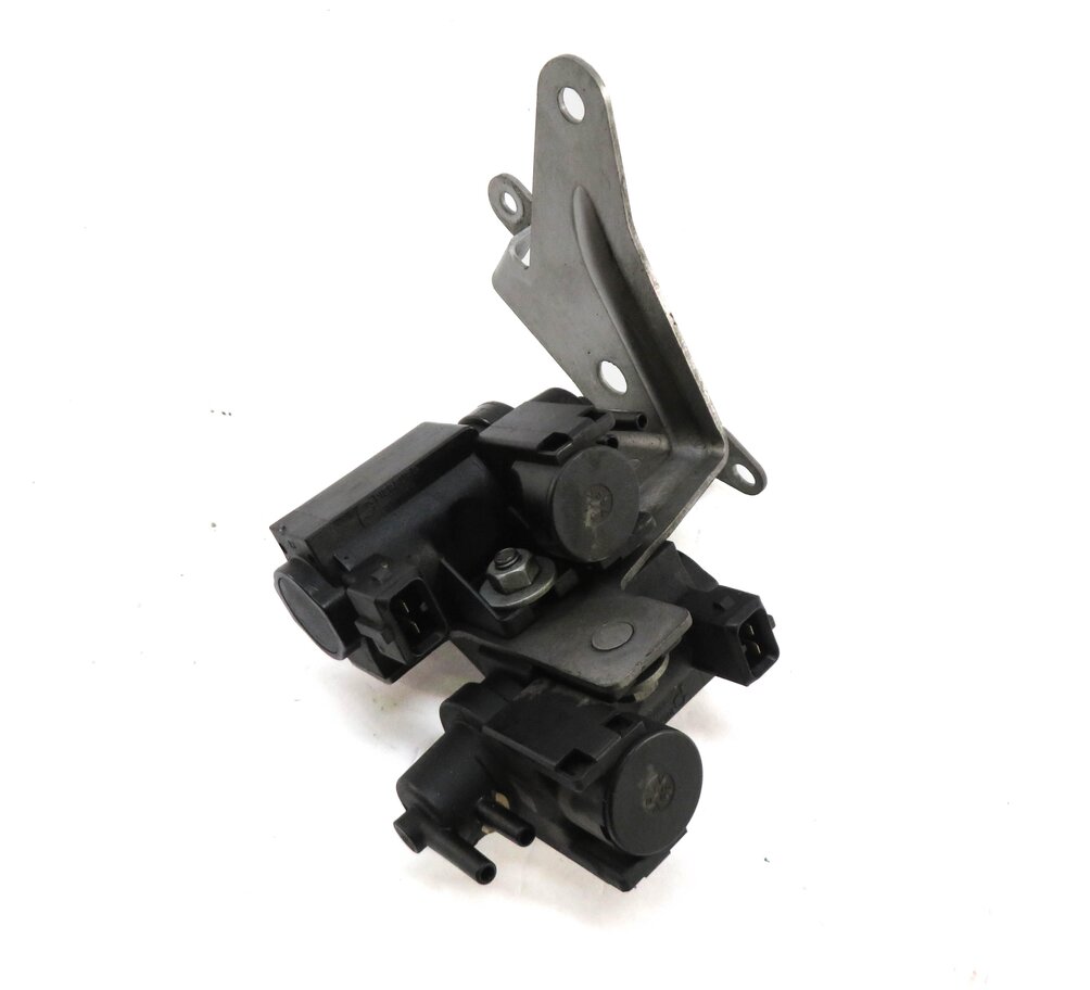 2014 BMW M6 ///M (F06) 4.4L S63 TWIN TURBO ENGINE TURBOCHARGER BOOST VALVE SET