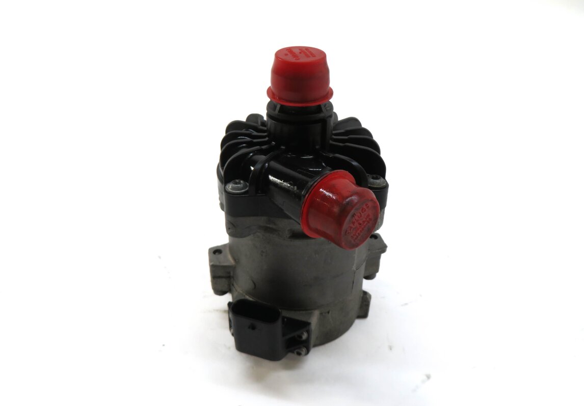 Thumbnail 2: 2012-2019 BMW M5 M6 ///M (F06 F10 F12 F13) 4.4L S63T ENGINE AUXILIARY WATER PUMP