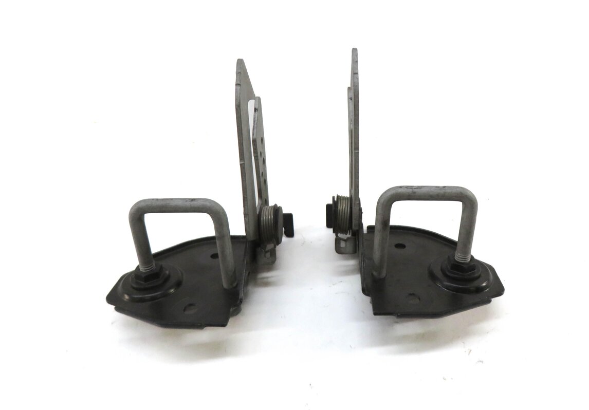 Thumbnail 3: 2014 BMW M6 ///M (F06) FRONT LEFT & RIGHT HOOD LOCK LATCH SET-2