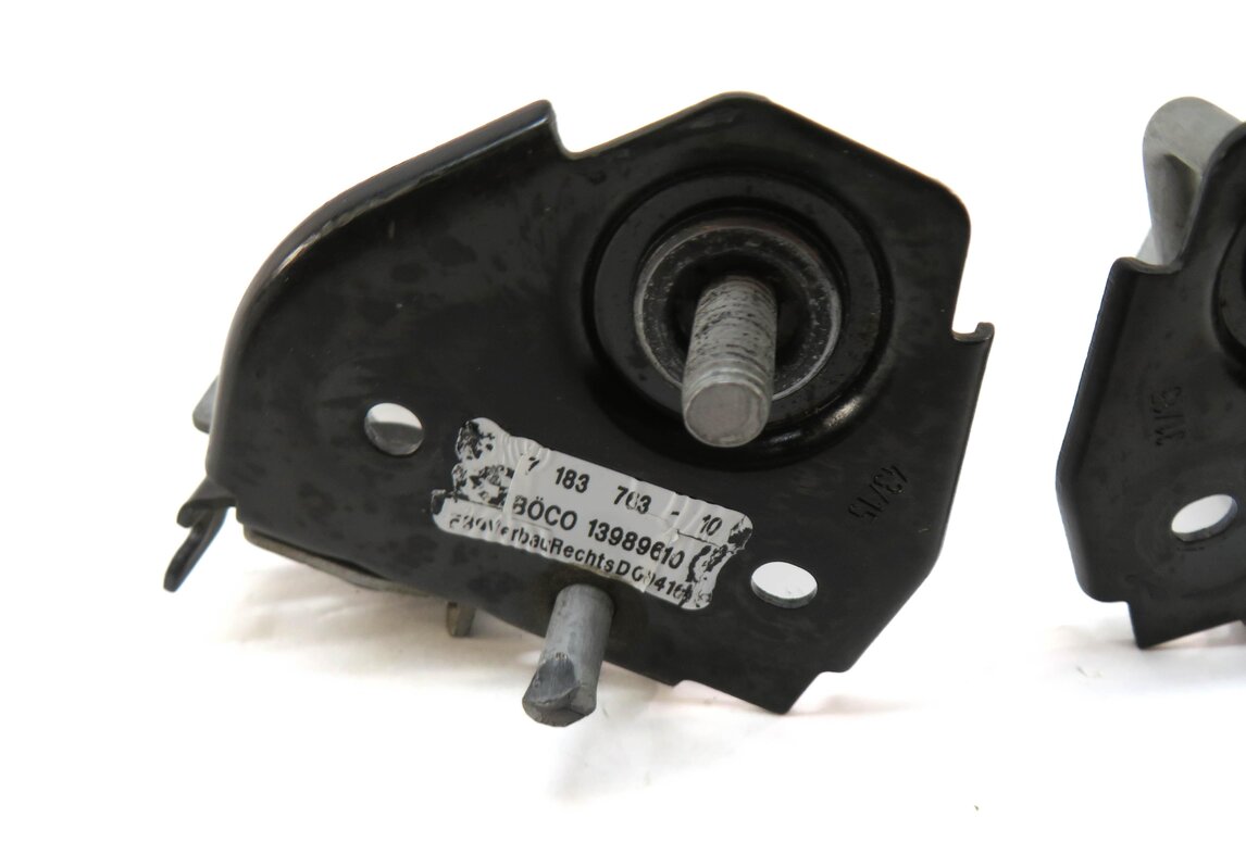 Thumbnail 6: 2014 BMW M6 ///M (F06) FRONT LEFT & RIGHT HOOD LOCK LATCH SET-2