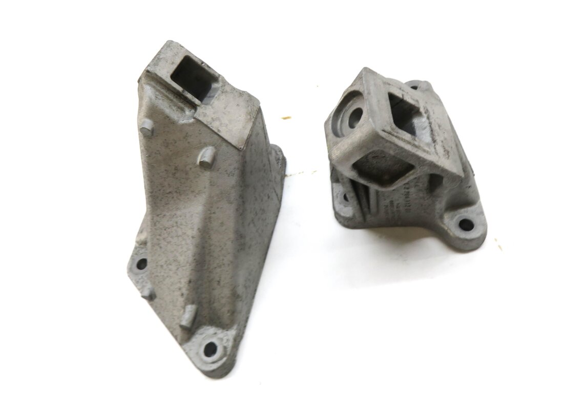 2014 BMW M6 ///M (F06) 4.4L S63 TWIN TURBO ENGINE MOTOR MOUNT BRACKET SET