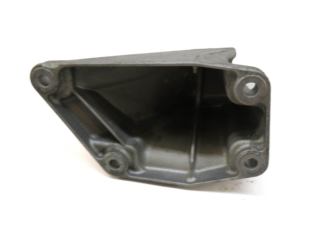 Thumbnail 7: 2014 BMW M6 ///M (F06) 4.4L S63 TWIN TURBO ENGINE MOTOR MOUNT BRACKET SET