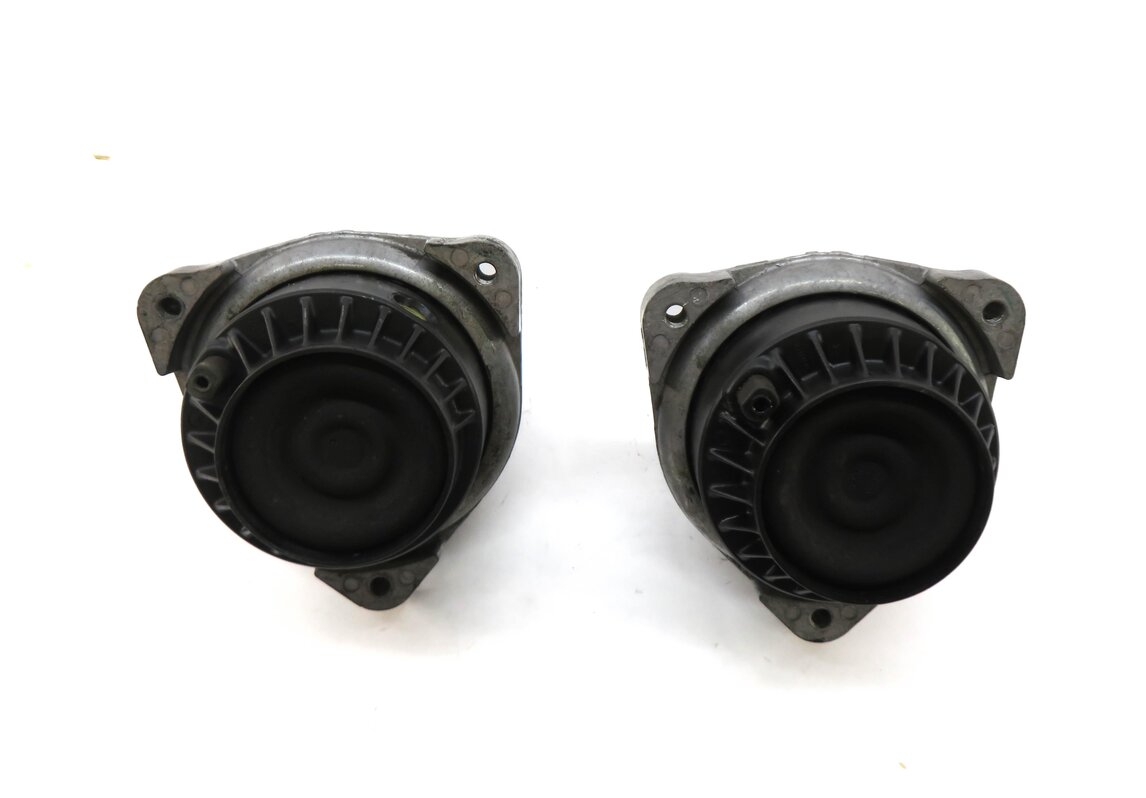 2014 BMW M6 ///M (F06) 4.4L S63 TWIN TURBO ENGINE LEFT & RIGHT MOTOR MOUNT SET