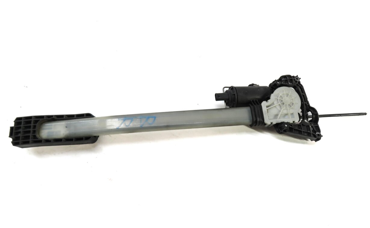 Thumbnail 4: 2014 BMW M6 ///M (F06) RIGHT REAR DOOR SUNSHADE SUN SHADE SCREEN MOTOR