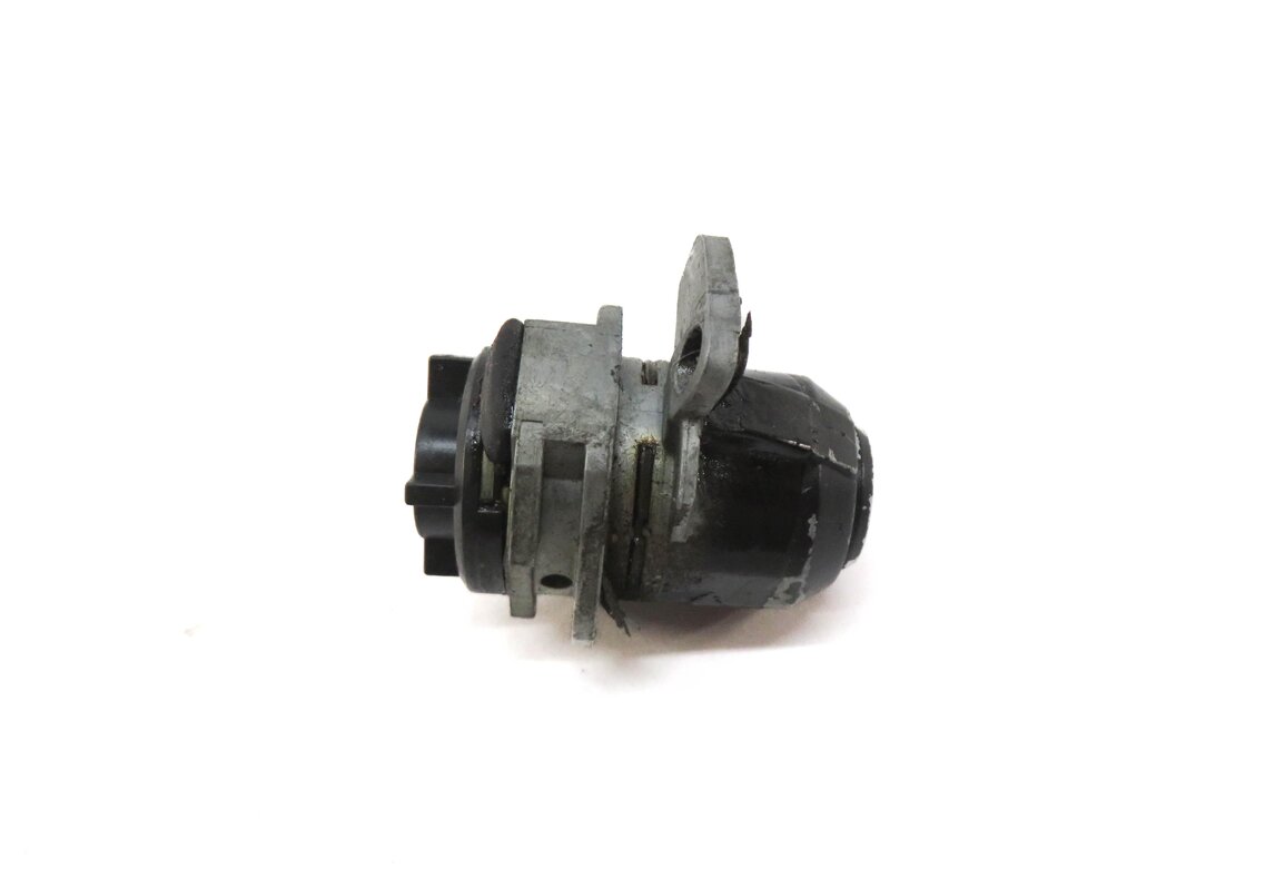 Thumbnail 4: 2014 BMW M6 ///M (F06) LEFT FRONT DRIVER DOOR LOCK CYLINDER w/ KEY