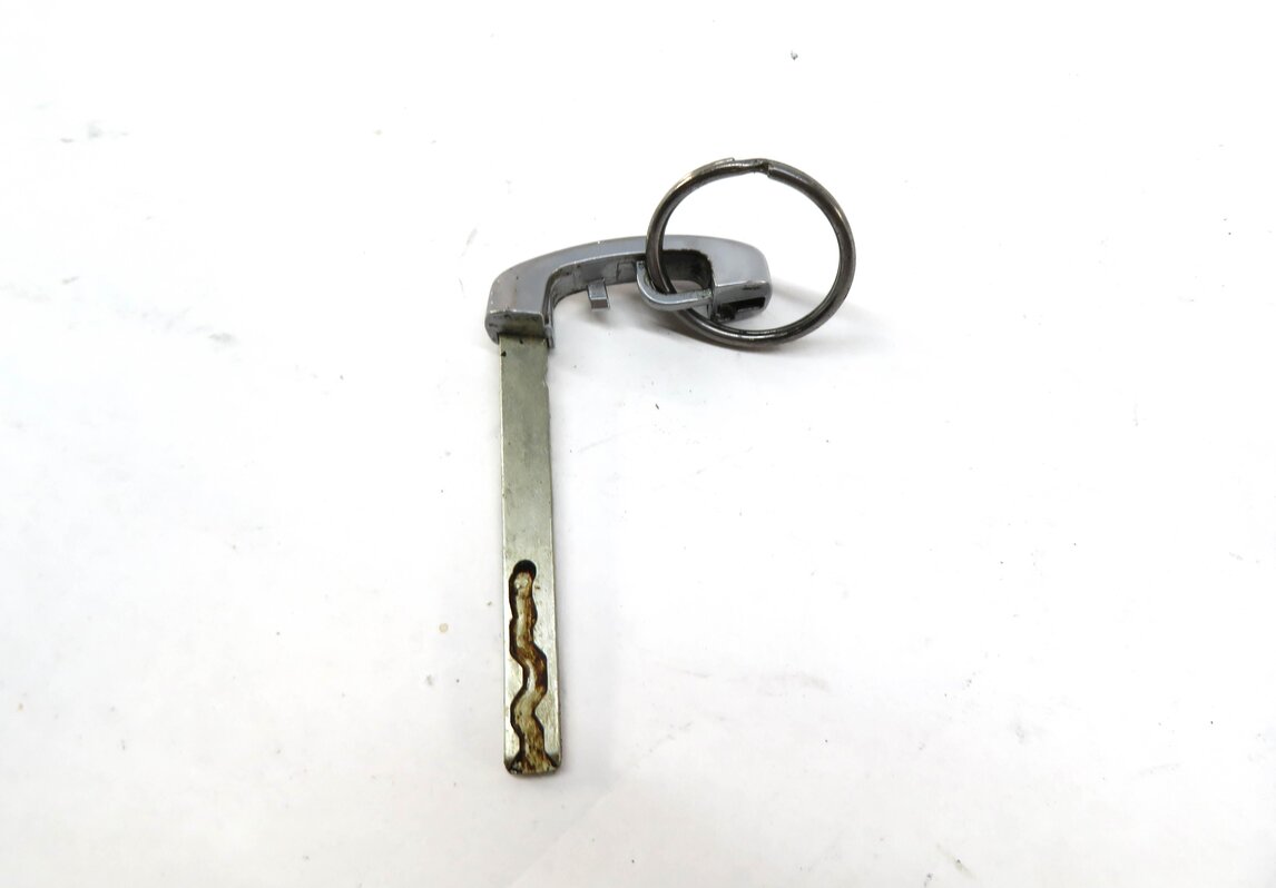 Thumbnail 5: 2014 BMW M6 ///M (F06) LEFT FRONT DRIVER DOOR LOCK CYLINDER w/ KEY
