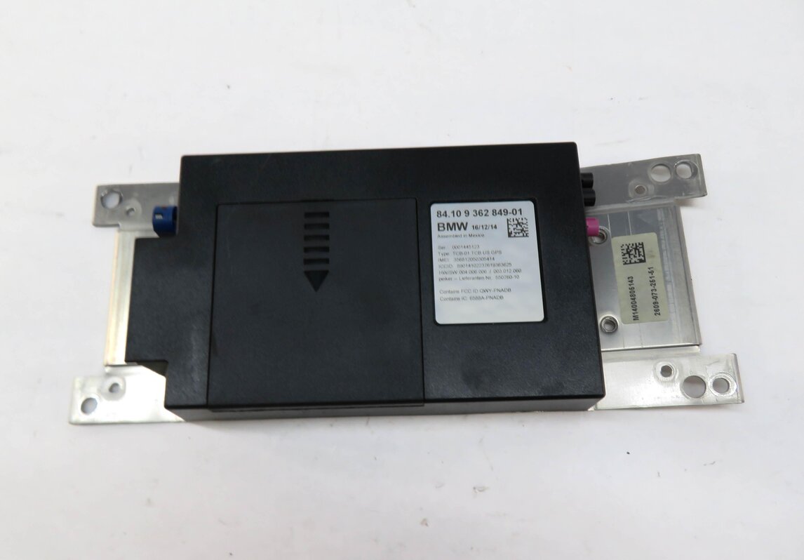 Thumbnail 2: 2014 BMW M6 ///M (F06) BLUETOOTH TELEMATICS COMMUNICATION CONTROL MODULE