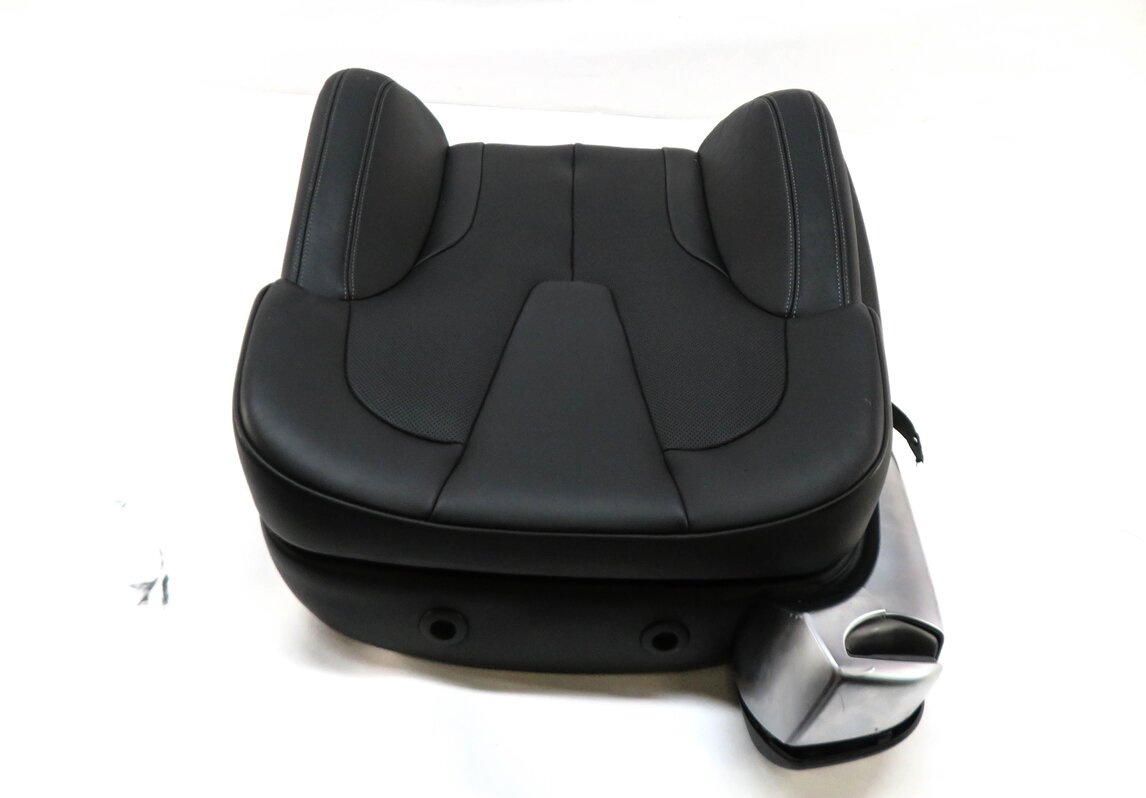 Thumbnail 3: 2014 BMW M6 (F06) RIGHT FRONT PASSENGER UPPER TOP HEATED SEAT CUSHION (BLACK)