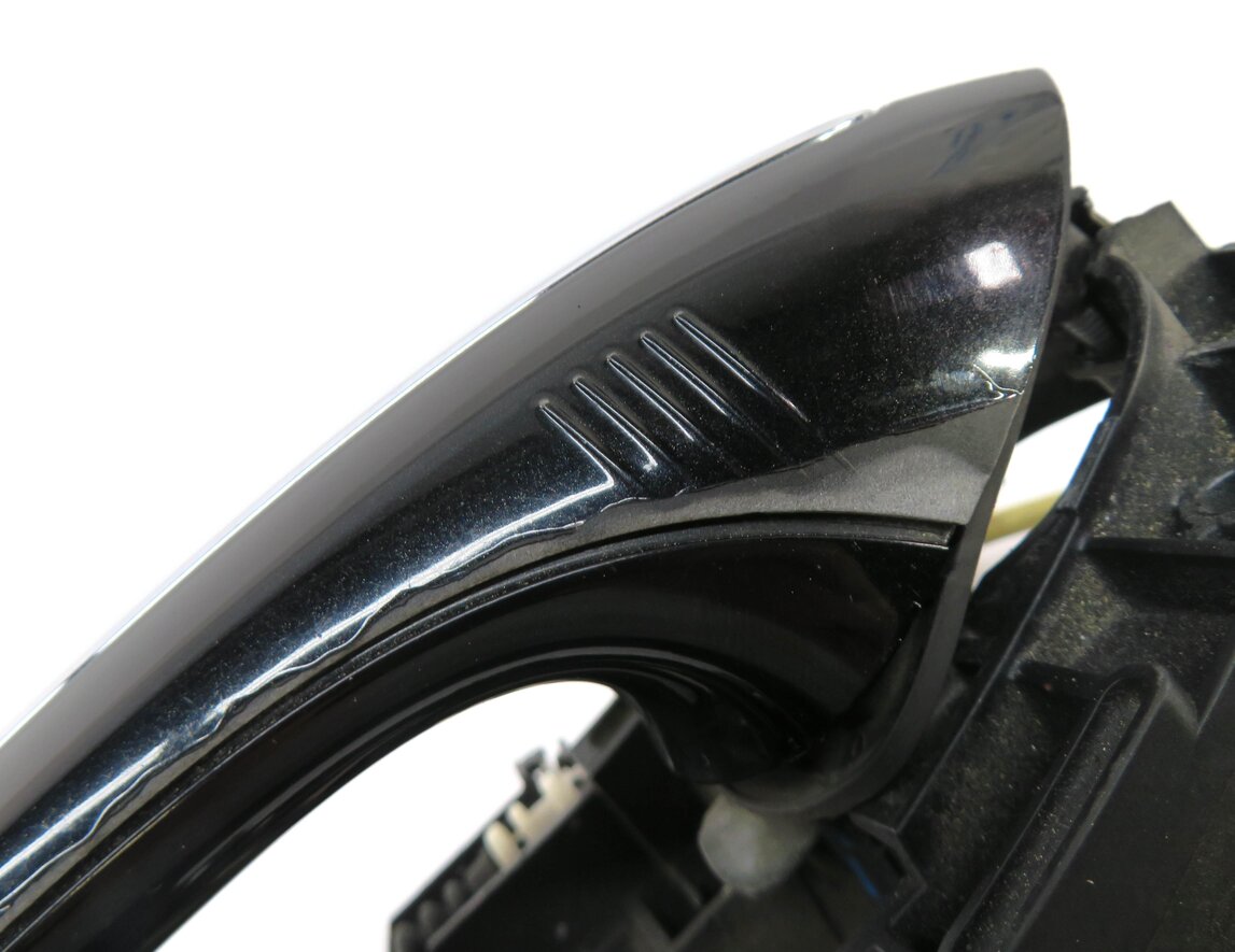 Thumbnail 6: 09-19 BMW 5 6 7 SERIES (F01 F10 F12) RIGHT FRONT COMFORT DOOR HANDLE (BLACK)