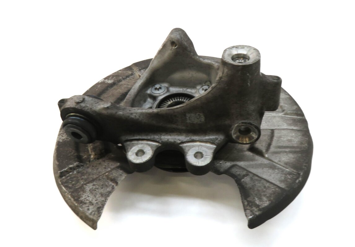 Thumbnail 3: 2012-2019 BMW M5 M6 ///M (F06 F10) RIGHT PASSENGER REAR SPINDLE KNUCKLE HUB