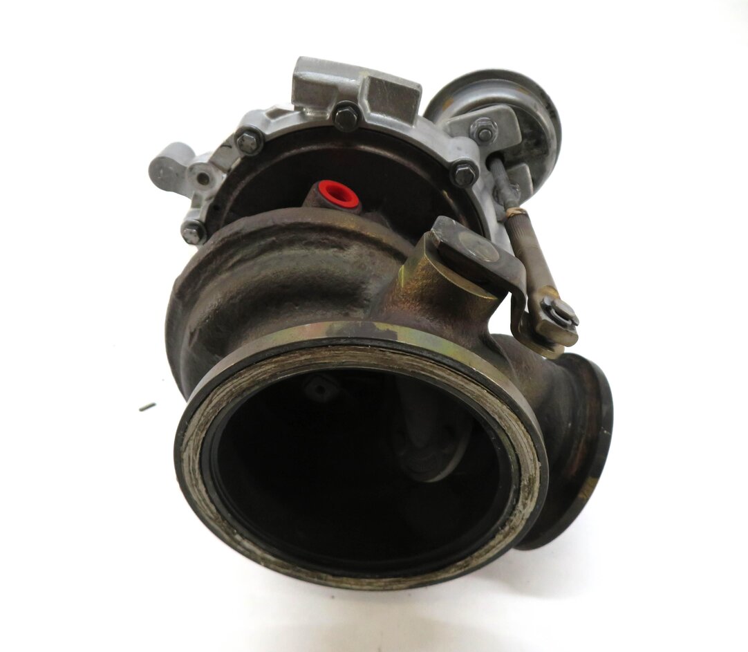 Thumbnail 4: 12-15 BMW M5 M6 ///M (F06 F10 F12 F13) 4.4L S63 ENGINE RIGHT TURBO TURBOCHARGER