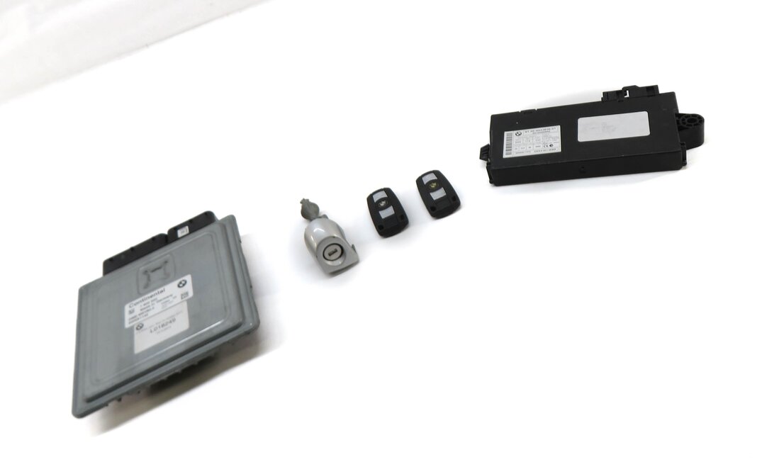 Thumbnail 3: 2007 BMW X5 (E70) 3.0L N52 ENGINE ECM DME CAS3 IMMOBILIZER MODULE KEY SET