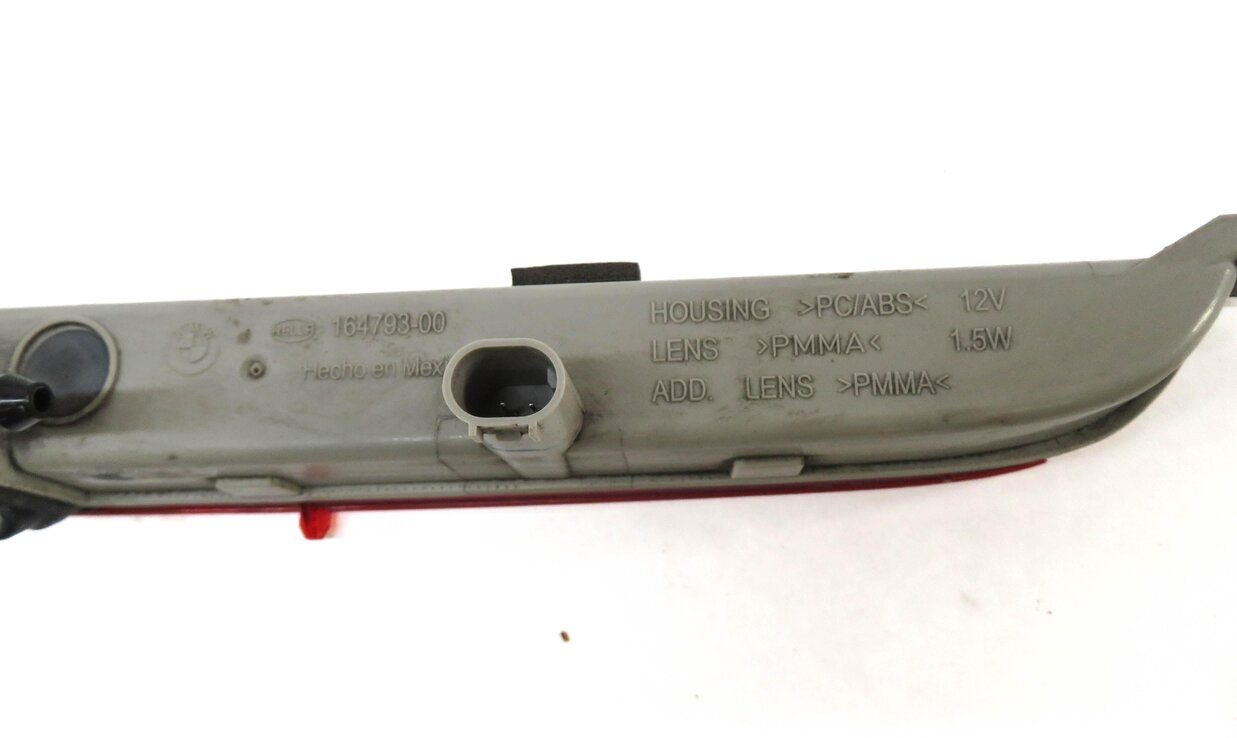 Thumbnail 4: 2007 BMW X5 (E70) REAR 3rd THIRD BRAKE LIGHT STOP SIGNAL LIGHT LAMP