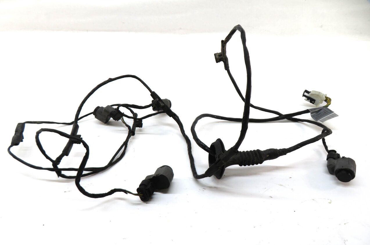 Thumbnail 2: 2007 BMW X5 (E70) REAR PDC PARK DISTANCE SENSOR SET w/ HARNESS (BLACK)