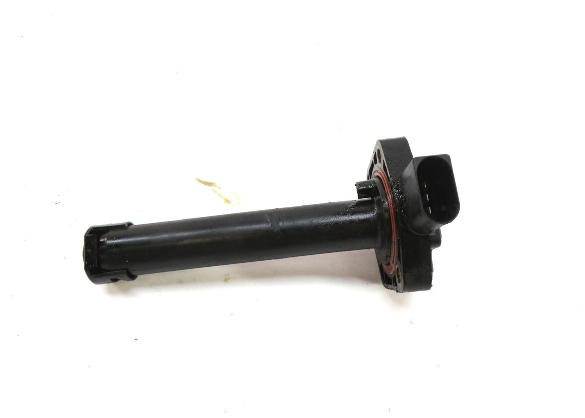 Thumbnail 3: 2007 BMW X5 (E70) 3.0L N52 ENGINE OIL PAN LEVEL SENSOR SENDER