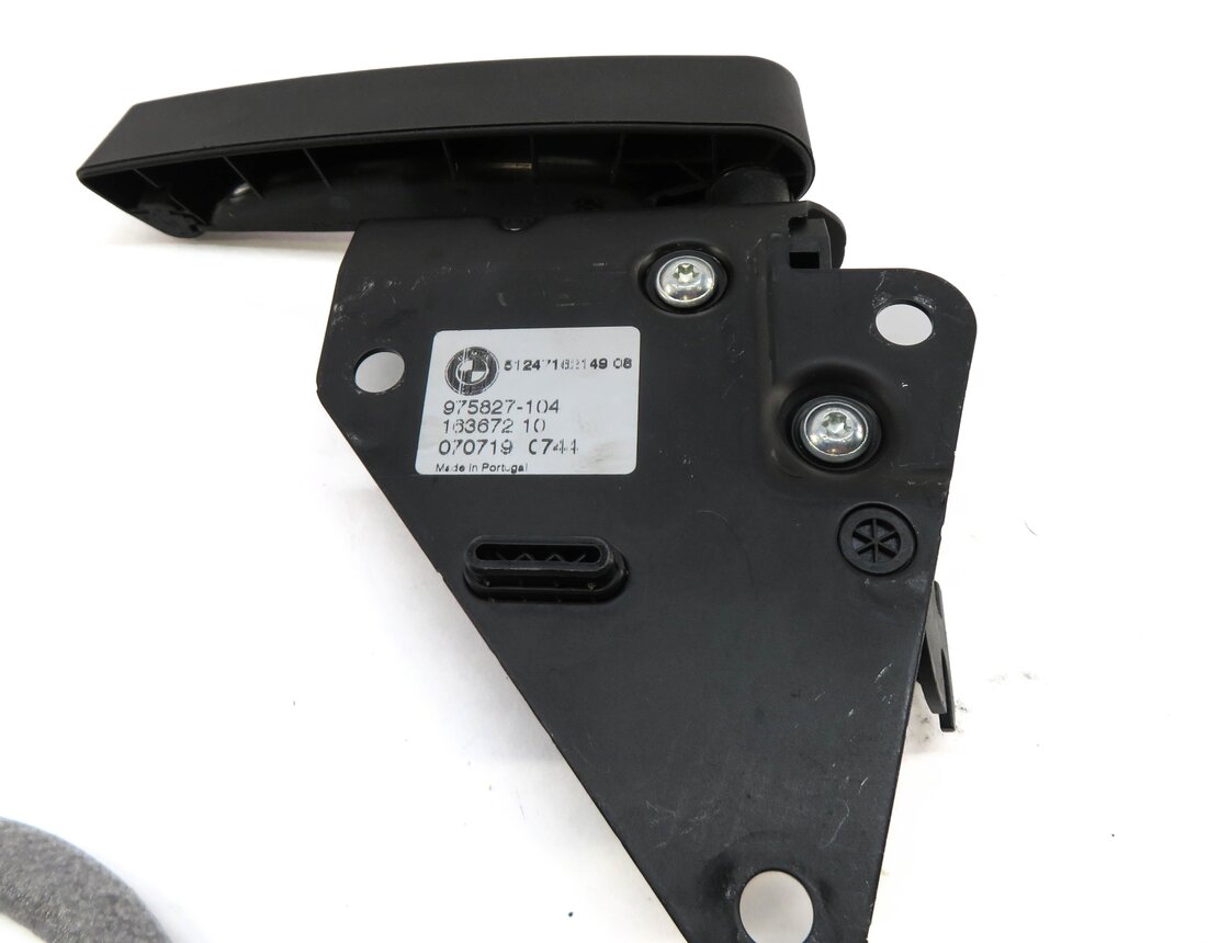 Thumbnail 4: 2007 BMW X5 (E70) REAR TRUNK HATCH GATE DOOR TAILGATE LOCK LATCH ACTUATOR SET