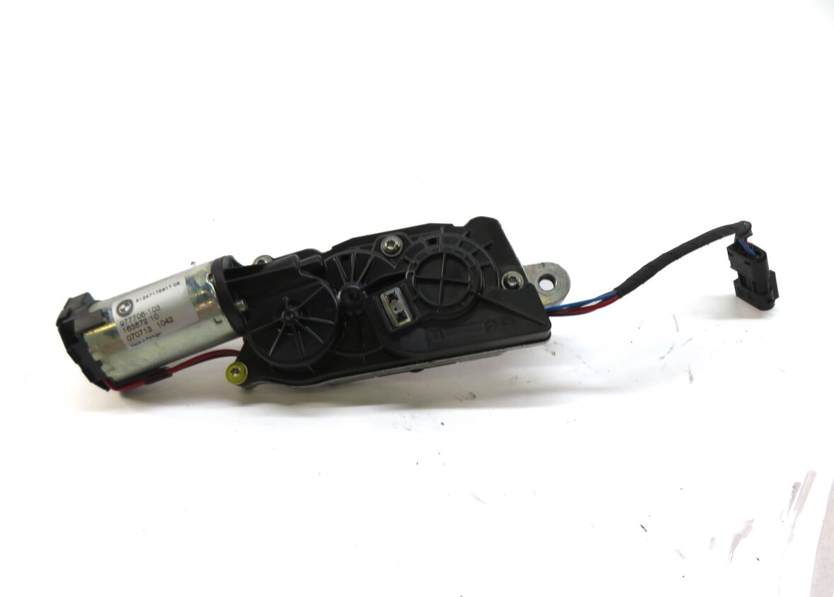 Thumbnail 2: 2007 BMW X5 (E70) REAR TRUNK LOCK LATCH ACTUATOR MOTOR CLOSE ASSIST MOTOR