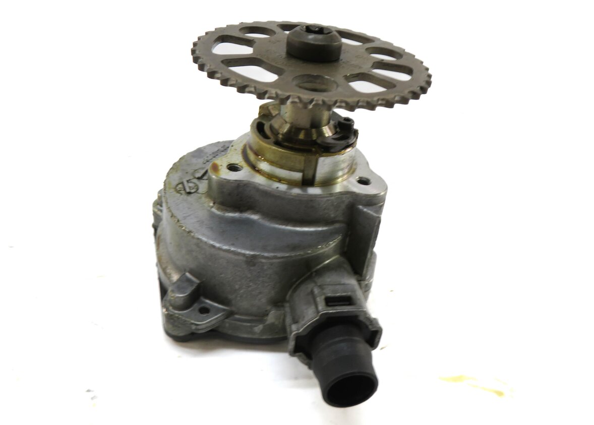 Thumbnail 2: 2007-2013 BMW 128i 323i 328i 528i X3 X5 Z4 (E87 E90 E60 F25 E70 E89) VACUUM PUMP