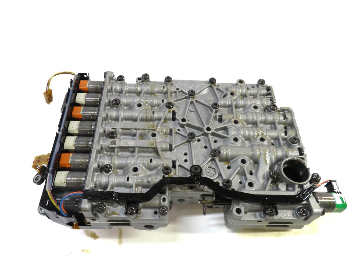 Thumbnail 4: 14-18 BMW 328i 428i X3 X4 F25 F26 F30 F32 8HP-45 AWD A/T TRANSMISSION VALVE BODY
