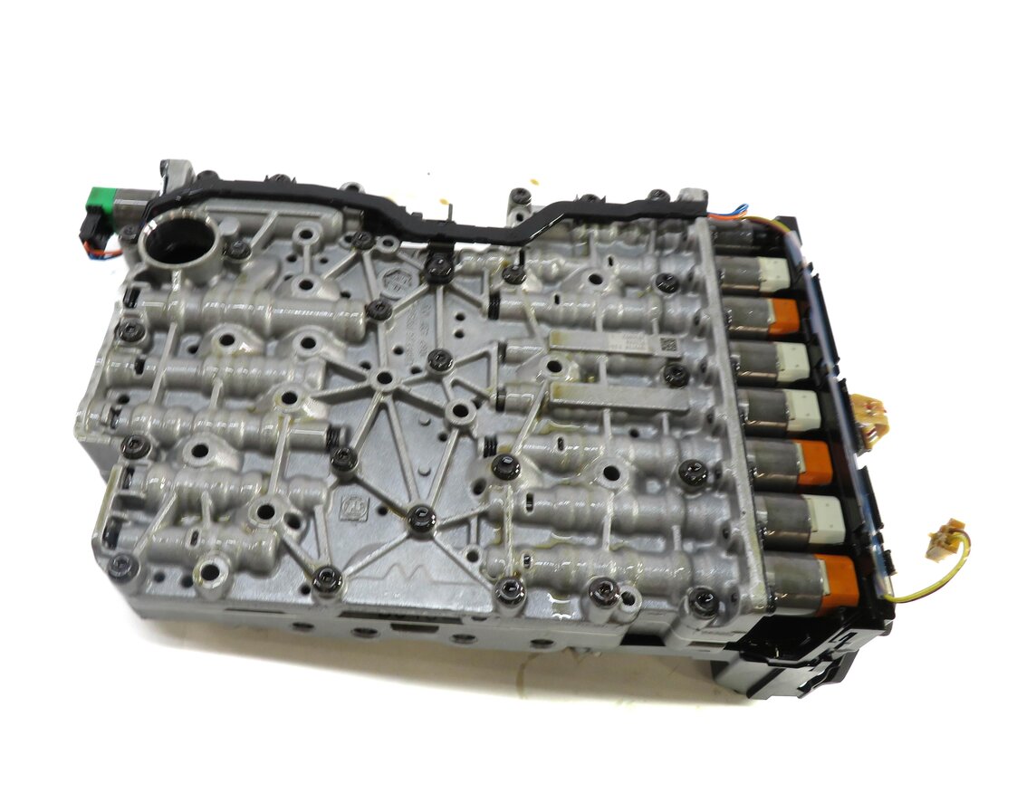 Thumbnail 5: 14-18 BMW 328i 428i X3 X4 F25 F26 F30 F32 8HP-45 AWD A/T TRANSMISSION VALVE BODY