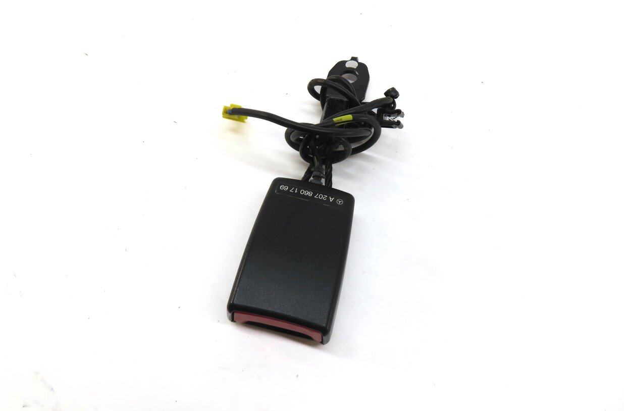 Thumbnail 1: 10-17 MERCEDES C E (A207 C204 C207) COUPE CONVERTIBLE DRIVER SEATBELT RECEIVER