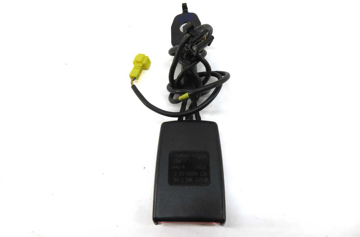 Thumbnail 3: 10-17 MERCEDES C E (A207 C204 C207) COUPE CONVERTIBLE DRIVER SEATBELT RECEIVER
