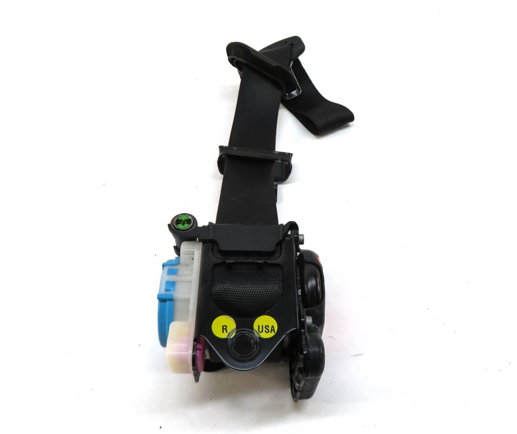 Thumbnail 3: 2012-2015 MERCEDES C CLASS (C204) COUPE RIGHT FRONT SEATBELT RETRACTOR (BLACK)