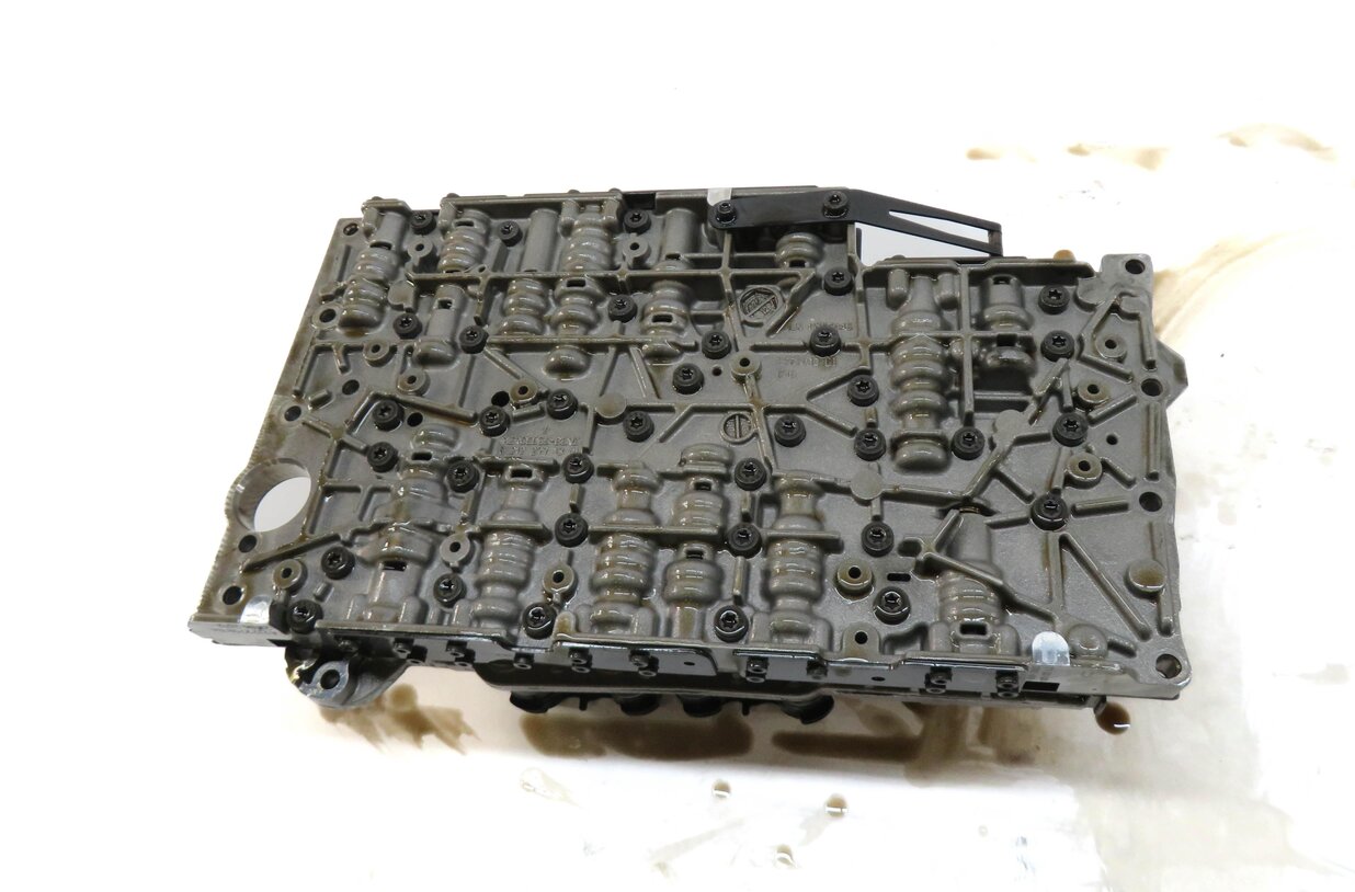 Thumbnail 4: 2012-2015 MERCEDES C250 C350 SLK (R172 W204) 722.9 TRANSMISSION VALVE BODY BLOCK