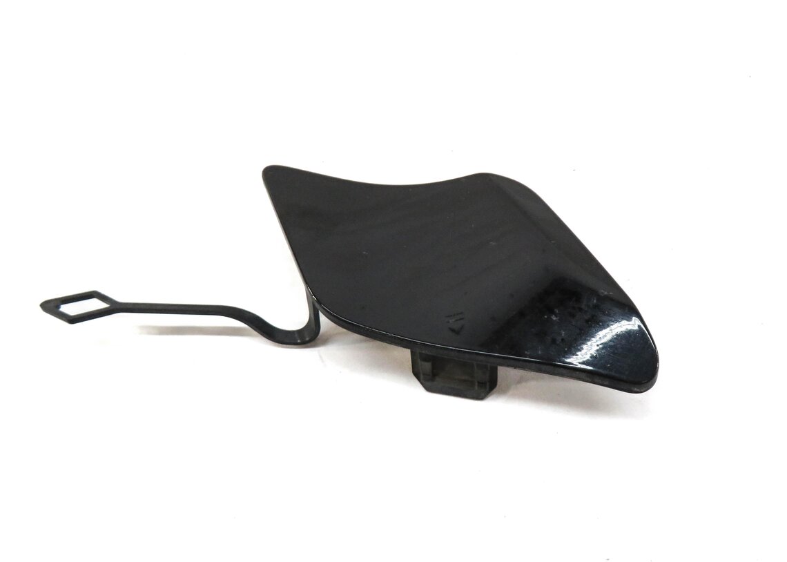 Thumbnail 3: 2013 MERCEDES C250 (W204) RIGHT FRONT PASSENGER TOW HOOK COVER TRIM (BLACK 040U)