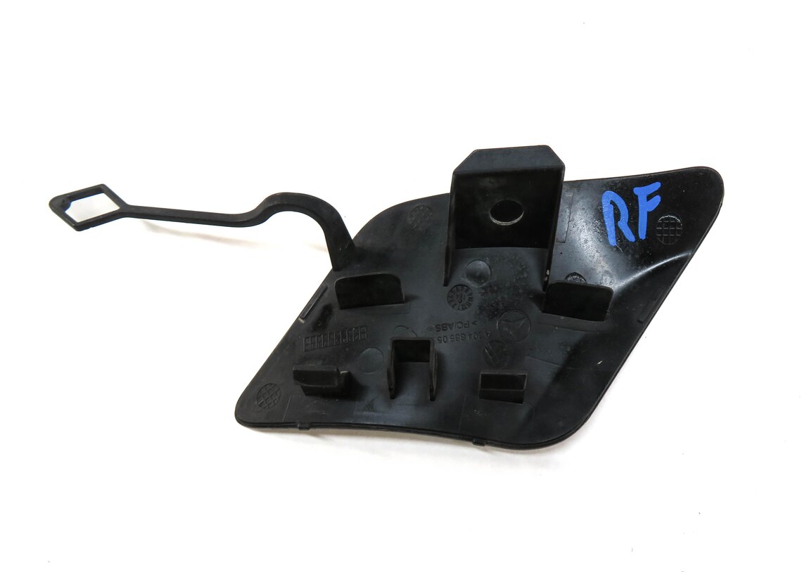 Thumbnail 4: 2013 MERCEDES C250 (W204) RIGHT FRONT PASSENGER TOW HOOK COVER TRIM (BLACK 040U)