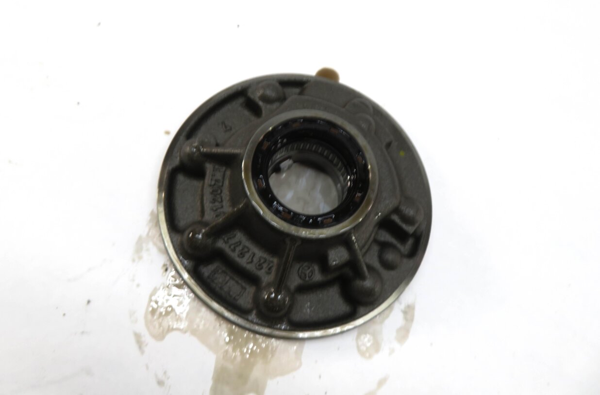 12-15 MERCEDES C250 SLK250 (R172 W204) 1.8L TURBO 722.9 TRANSMISSION OIL PUMP