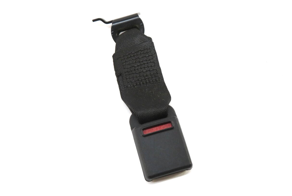 2019 BMW 330i (G20) REAR SEAT CENTER SEATBELT BUCKLE RECEIVER (BLACK)