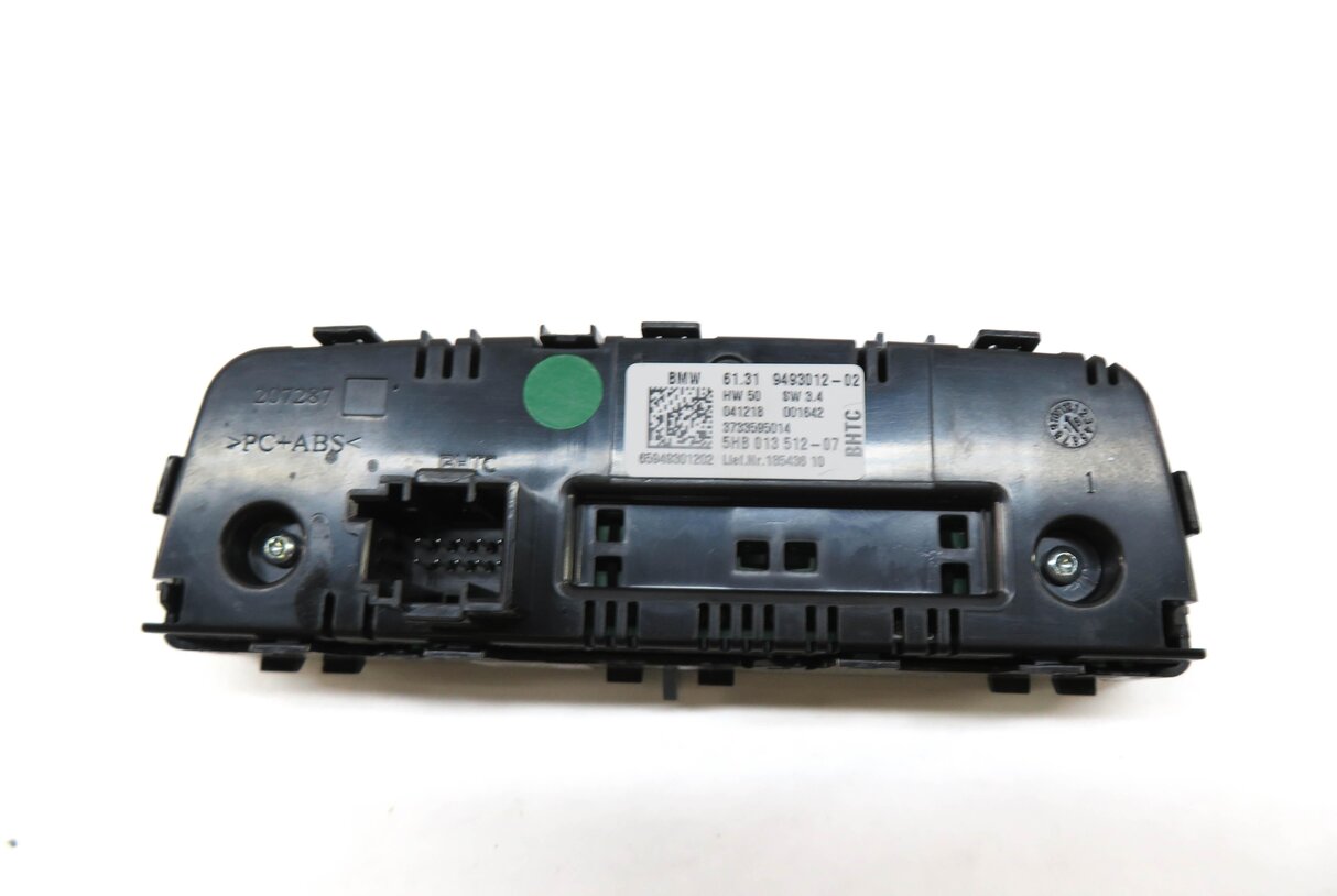 Thumbnail 5: 19-21 BMW 330E 330i M340i (G20) REAR HEATER AC TEMPERATURE CLIMATE CONTROL PANEL