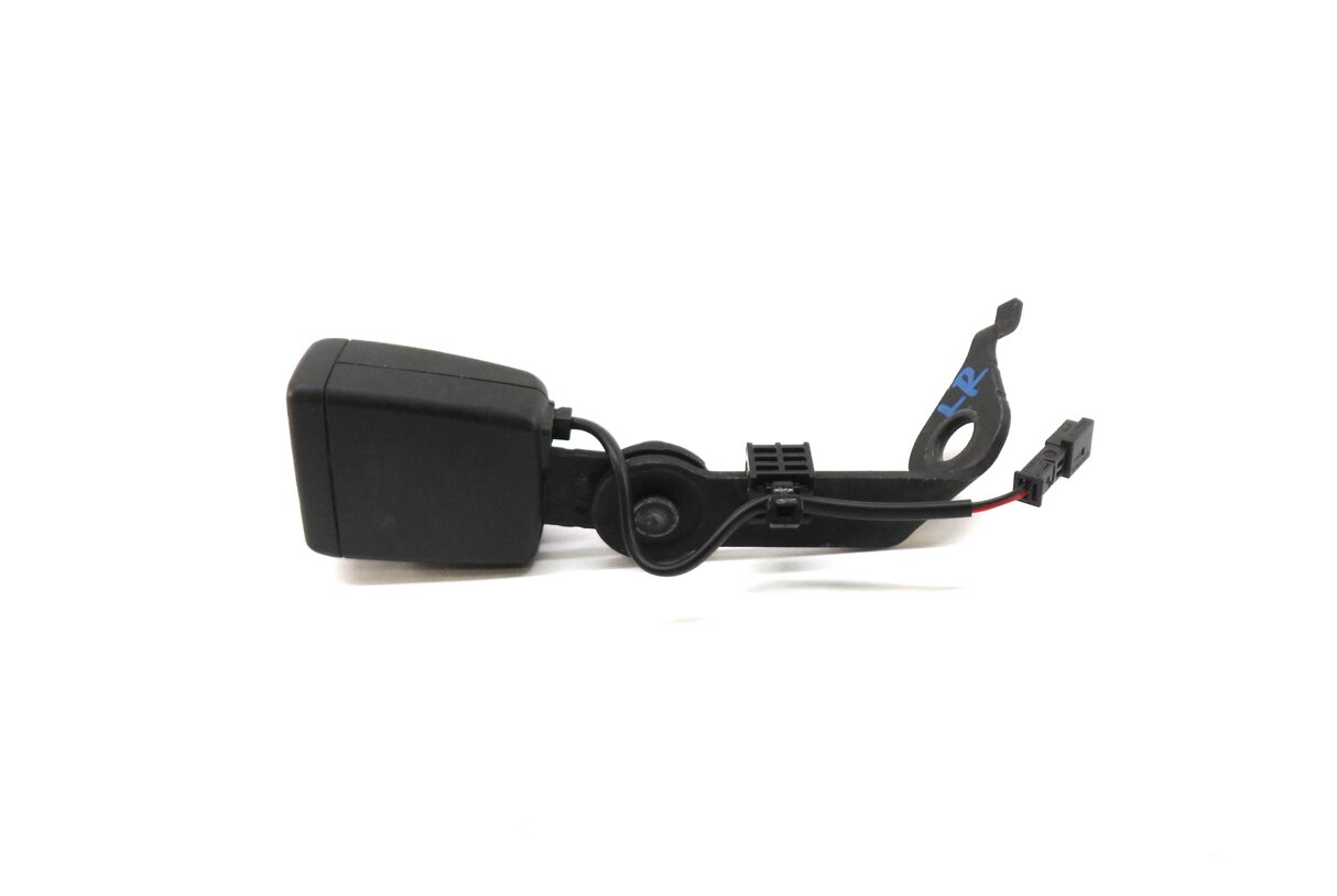 Thumbnail 3: 2019 BMW 330i (G20) REAR SEAT LEFT SEATBELT BUCKLE RECEIVER (BLACK)