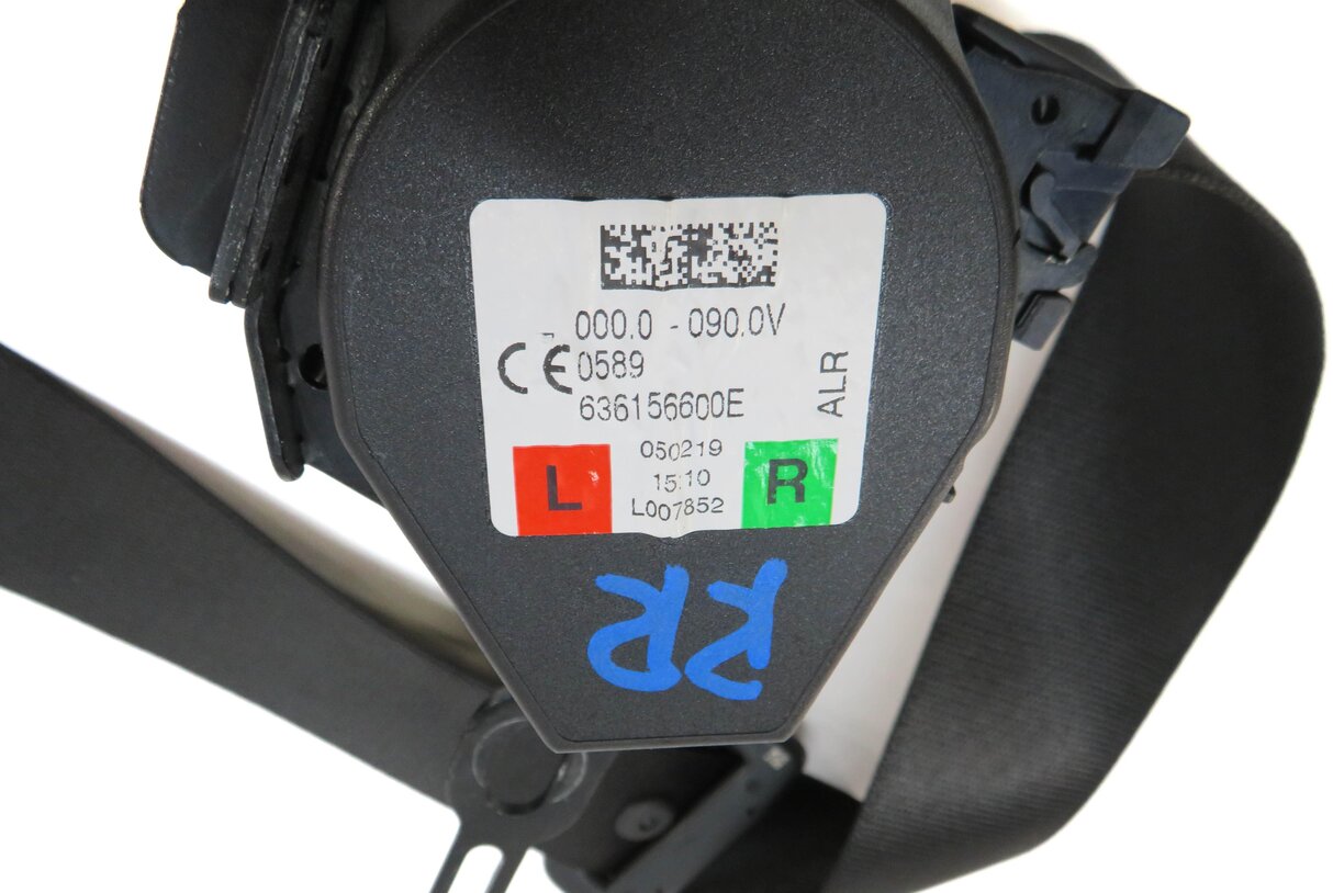 Thumbnail 4: 2019 BMW 330i (G20) RIGHT REAR SEAT SEATBELT RETRACTOR (BLACK)