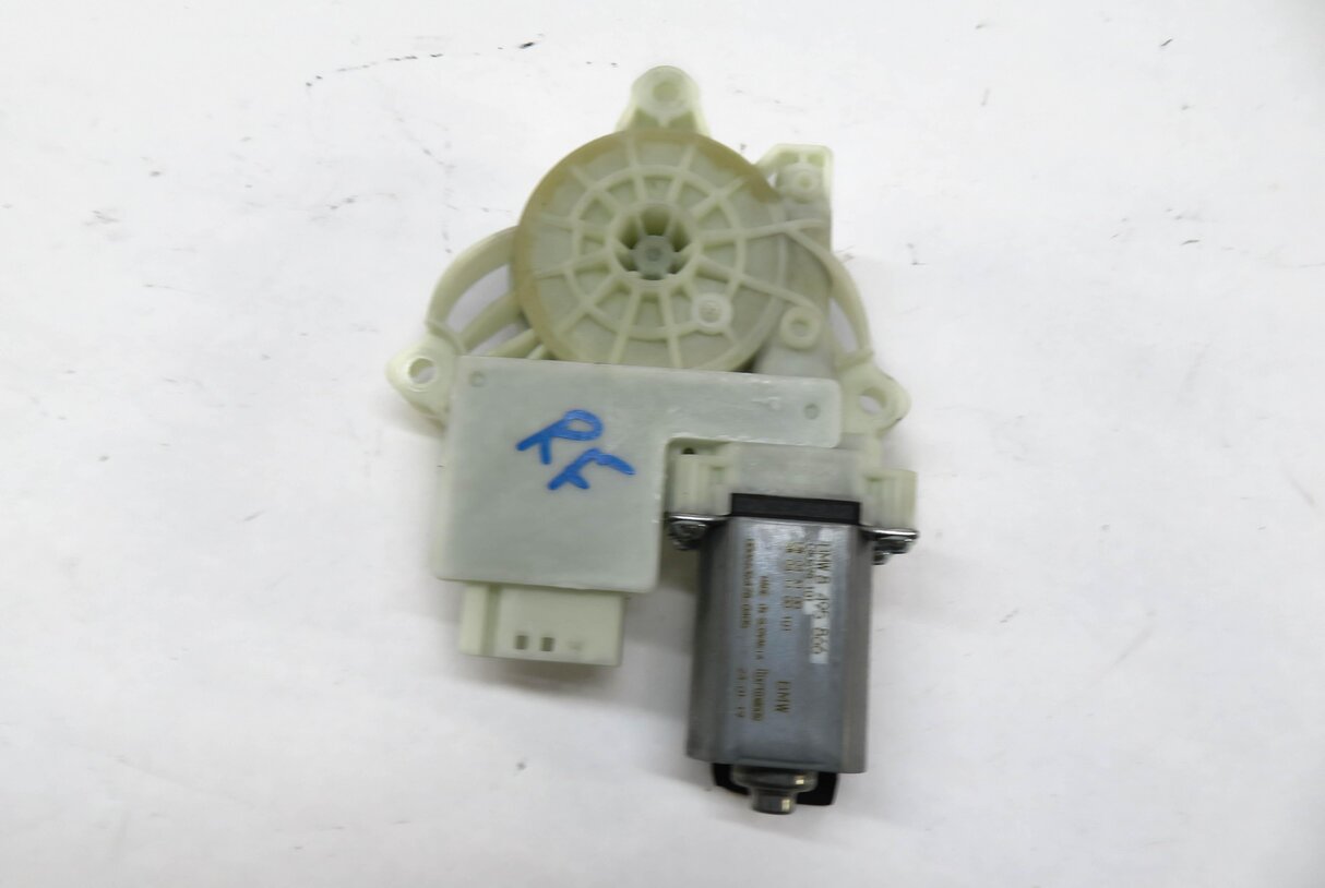 Thumbnail 2: 2019-2021 BMW 330i 330E 340i (G20) RIGHT FRONT PASSENGER DOOR POWER WINDOW MOTOR