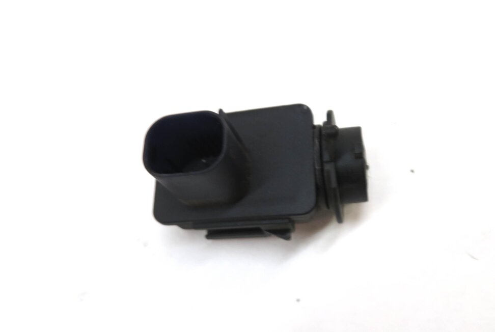 Thumbnail 2: 2019 BMW 330i (G20) AIR QUALITY POLLUTION SENSOR