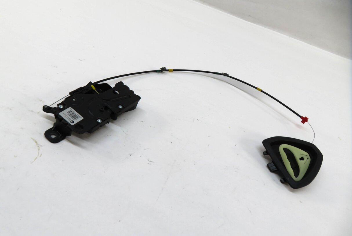 Thumbnail 2: 2019 BMW 330i (G20) REAR TRUNK LOCK LATCH ACTUATOR w/ RELEASE CABLE