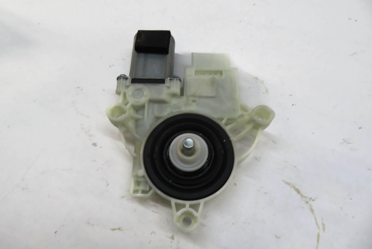 Thumbnail 3: 2019-2021 BMW 330i 330E 340i (G20) RIGHT REAR DOOR POWER WINDOW MOTOR