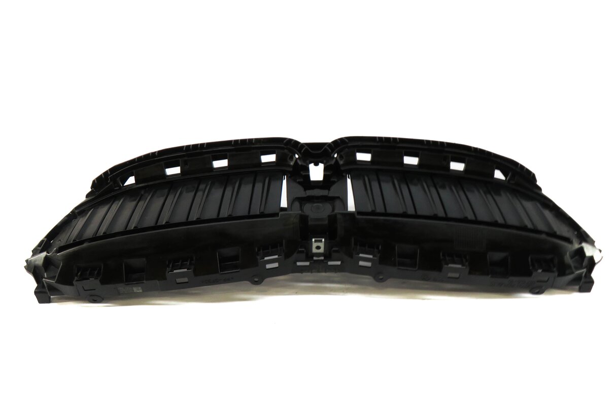 Thumbnail 2: 2019 BMW 330i (G20) FRONT UPPER BUMPER RADIATOR GRILLE SHUTTER ASSEMBLY