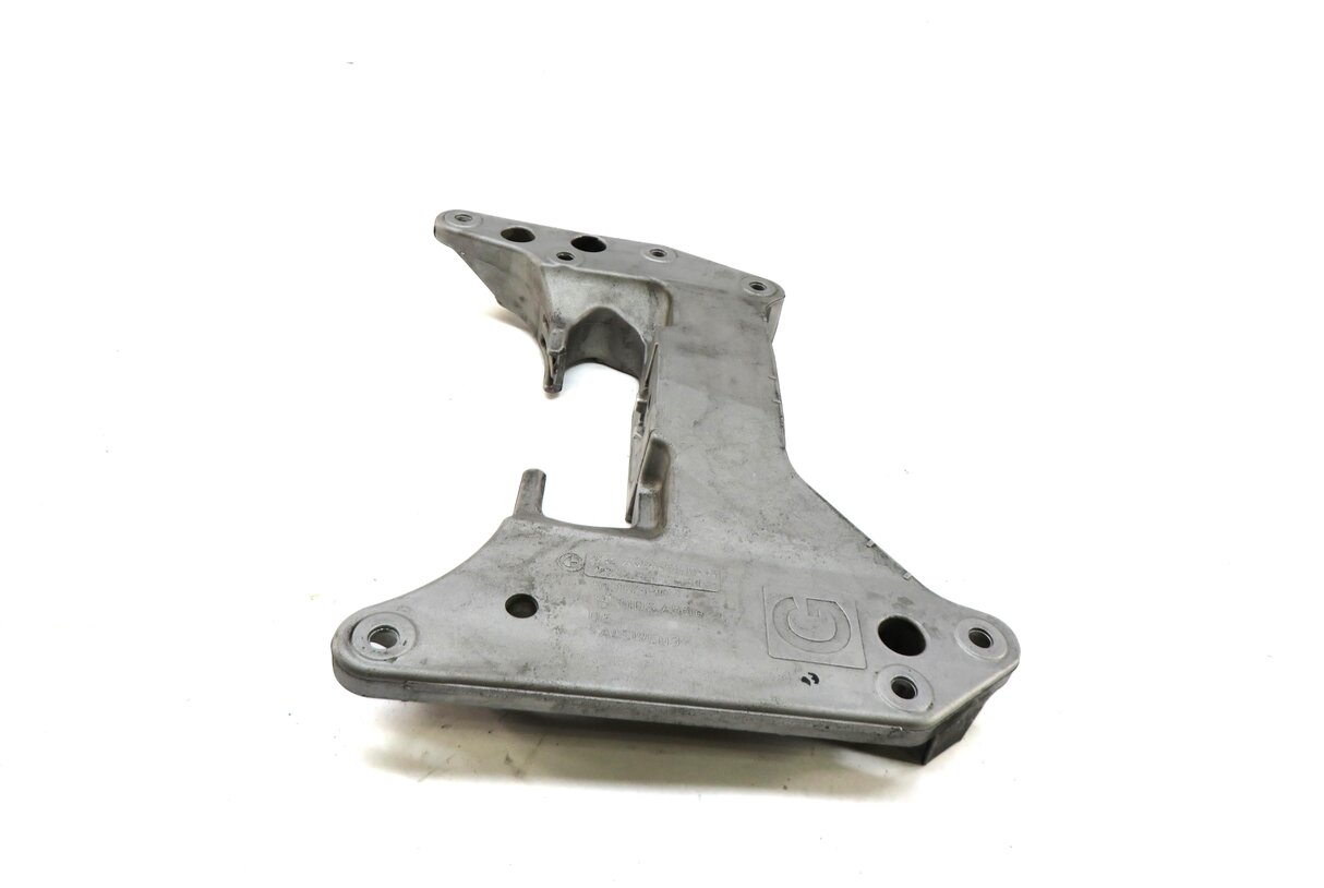 Thumbnail 3: 2019 BMW 330i (G20) 2.0L B46D TURBO ENGINE TRANSMISSION MOUNT MOUNTING BRACKET