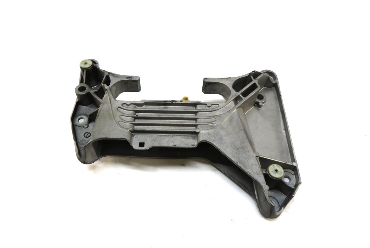 Thumbnail 5: 2019 BMW 330i (G20) 2.0L B46D TURBO ENGINE TRANSMISSION MOUNT MOUNTING BRACKET