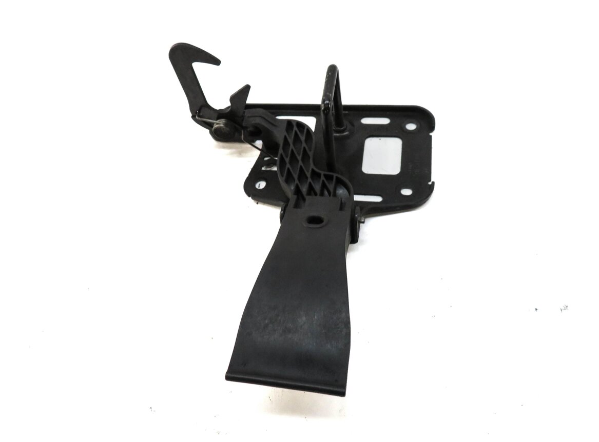 Thumbnail 3: 2012 AUDI A4 (B8 8K) FRONT HOOD SAFETY LATCH CATCH HOOK RELEASE LEVER