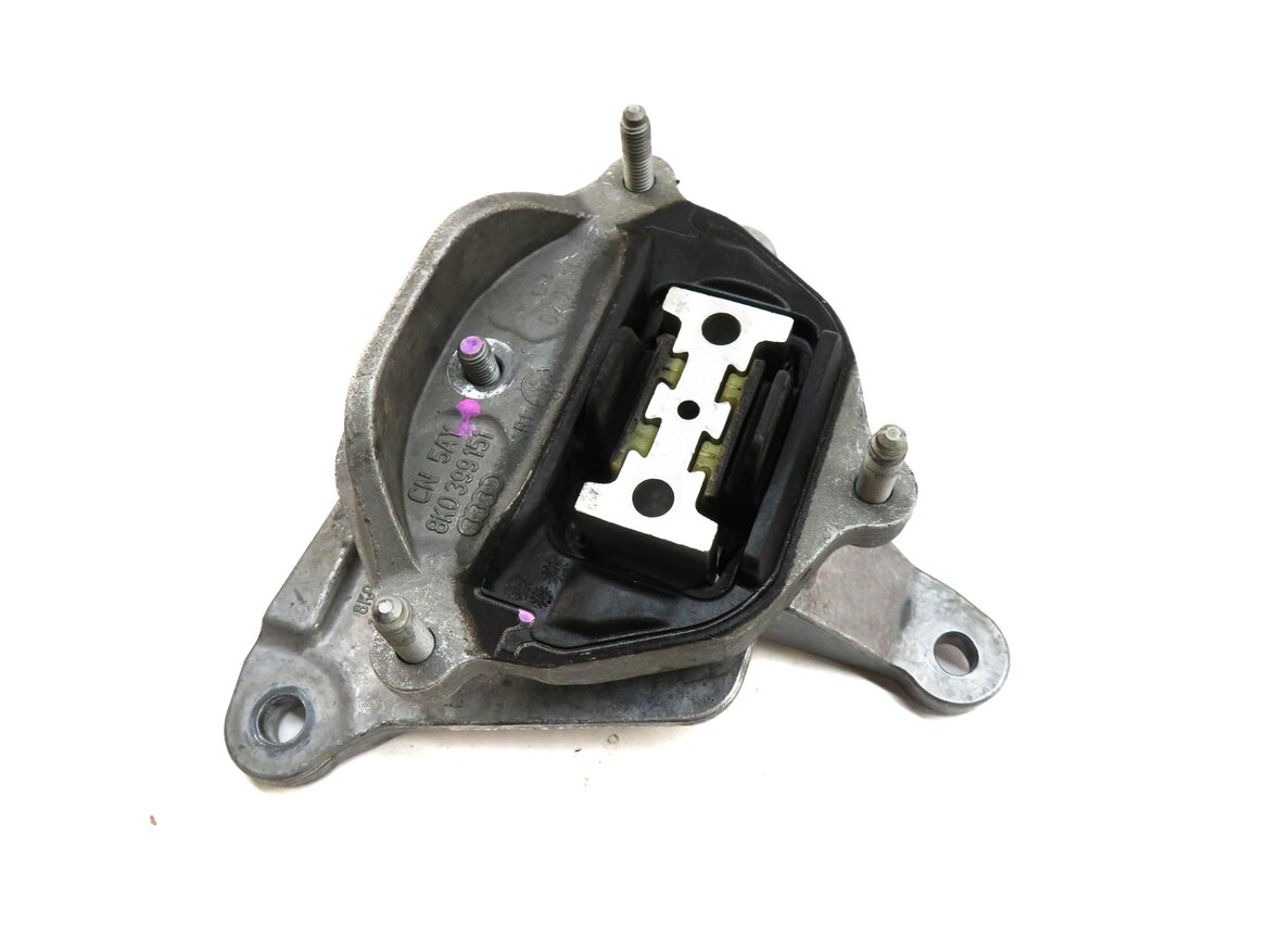 2012 AUDI A4 (B8 8K) 2.0L CAEB TURBO ENGINE TRANSMISSION MOUNT BRACKET
